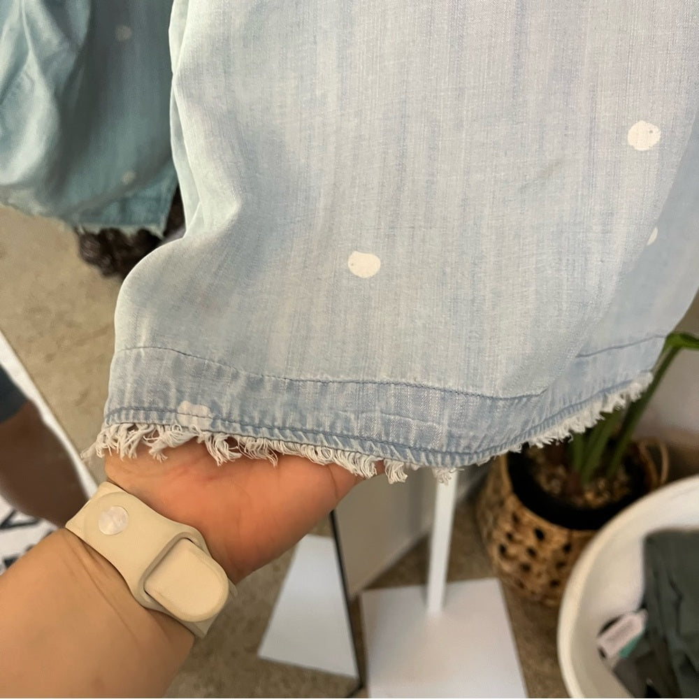 ✨ Cloth & Stone (Anthro) Polka Dot Chambray Tank Top M | Button-Back Fringe Top