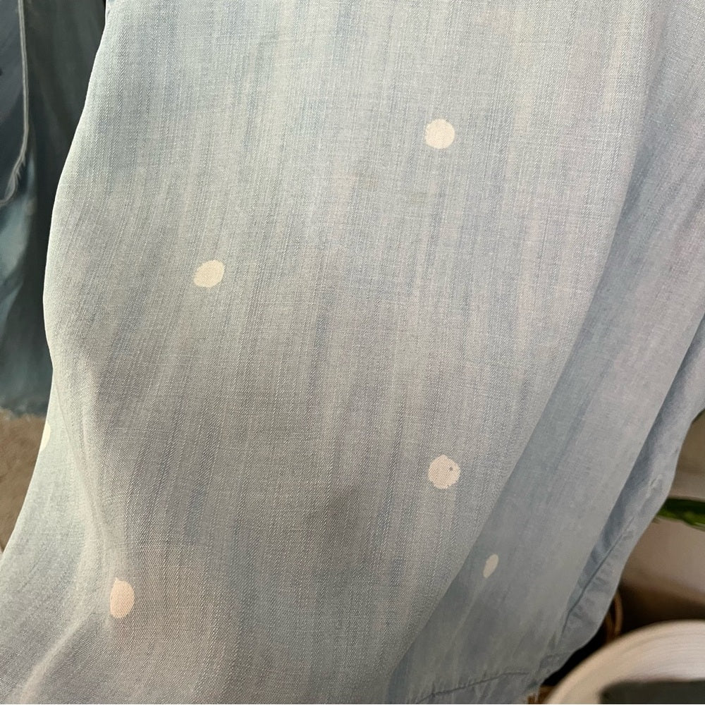 ✨ Cloth & Stone (Anthro) Polka Dot Chambray Tank Top M | Button-Back Fringe Top