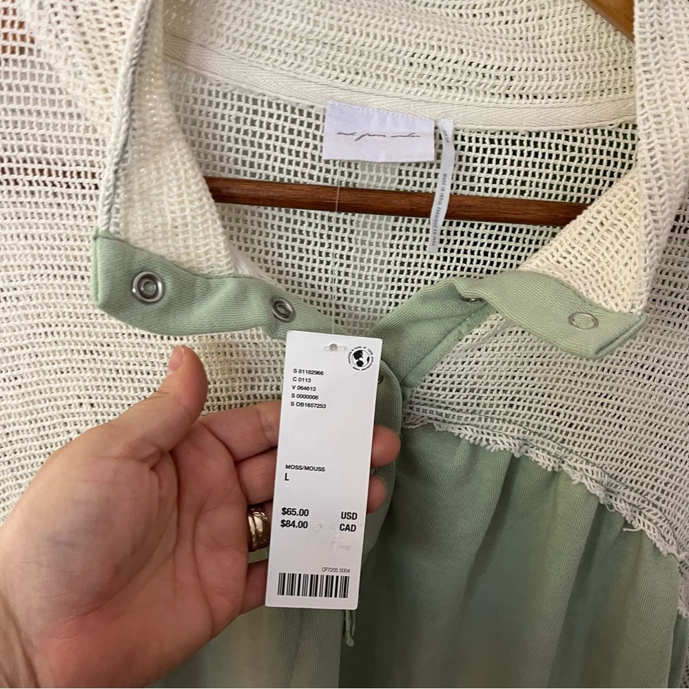 ✨ Urban Outfitters Sage Green & Cream Mesh Pullover Sz L | Lightweight Top